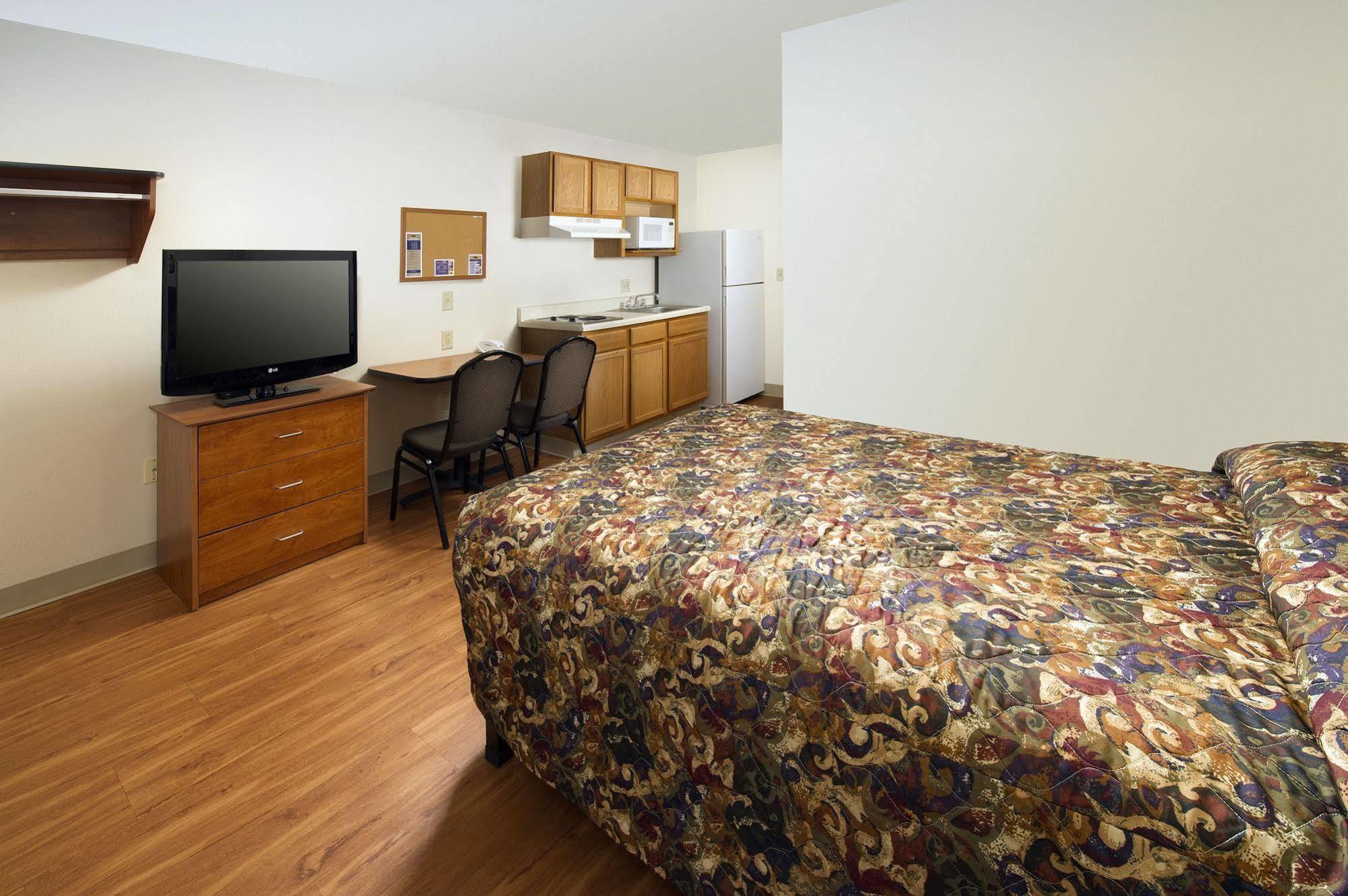 Extended Stay America Select Suites - Wichita - North Exterior foto
